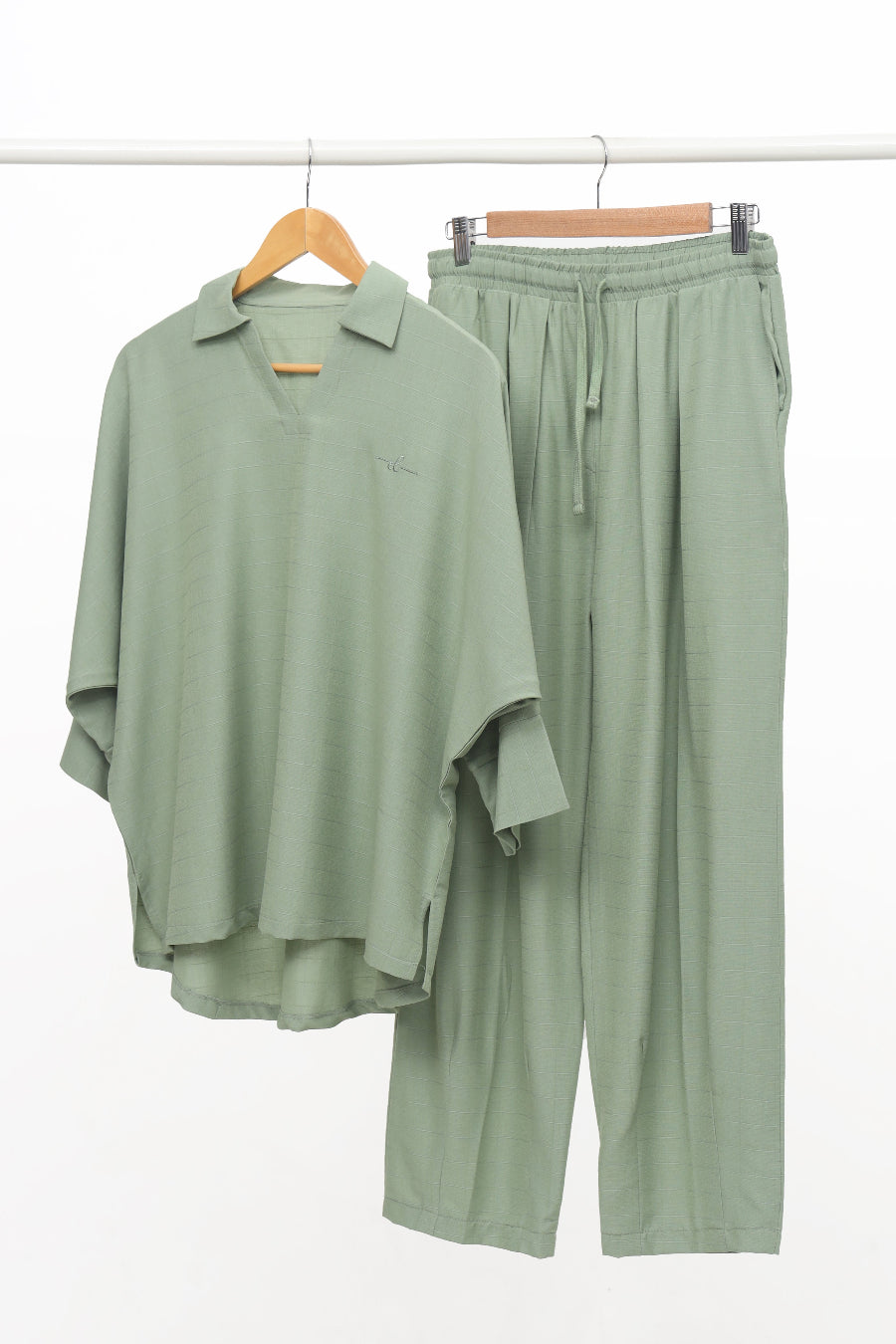 ZAITOON - Tailored Set in Sage Green